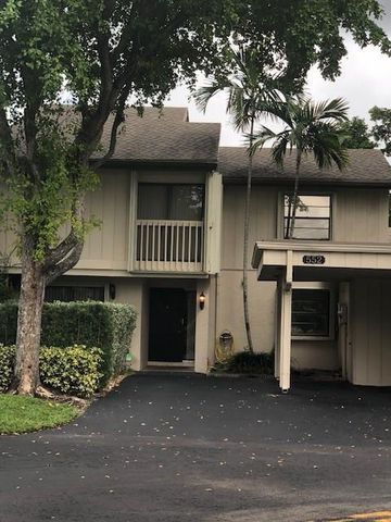 552 E Deer Creek Wildwood Ln Lane E, Deerfield Beach, FL 33442