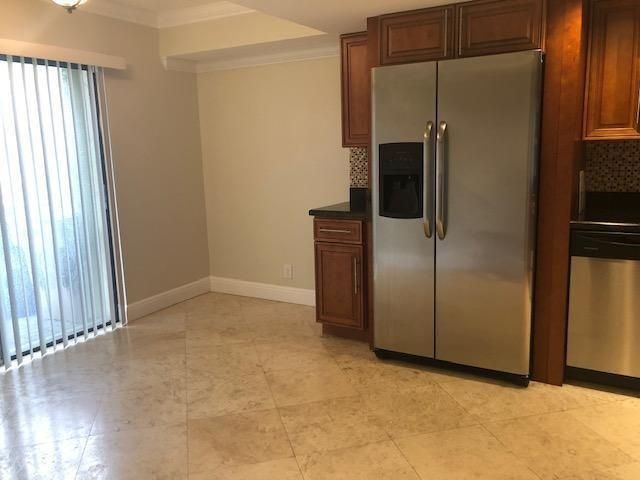 552 E Deer Creek Wildwood Ln Lane E, Deerfield Beach, FL 33442