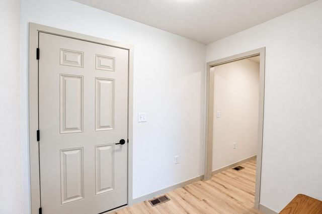 1409 66th Avenue S, Fargo, ND 58104