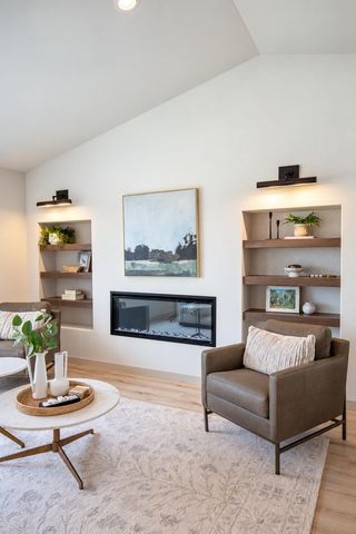 1409 66th Avenue S, Fargo, ND 58104