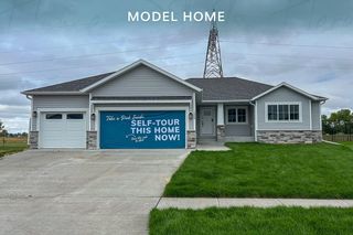 1409 66th Avenue S, Fargo, ND 58104