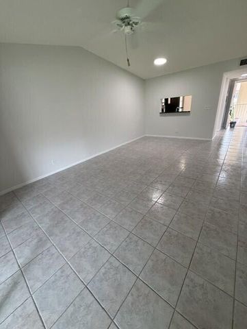 3031 Holiday Springs Boulevard 202-7, Margate, FL 33063