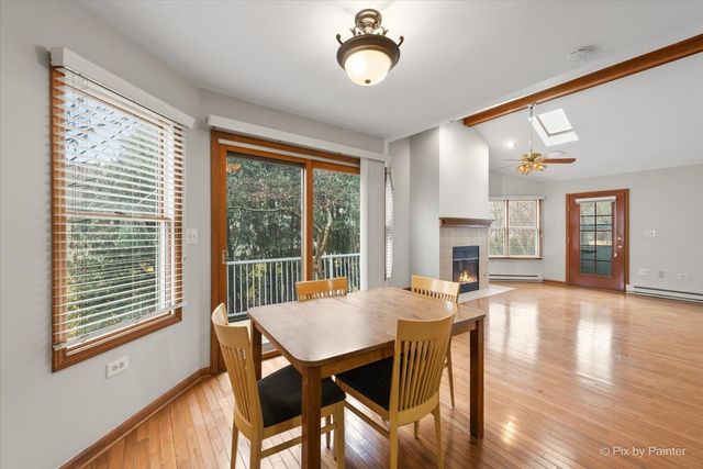 1095 Devonshire Avenue, Naperville, IL 60540