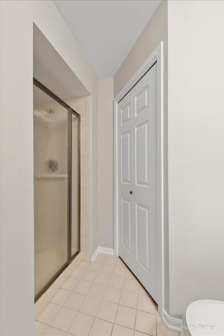 1095 Devonshire Avenue, Naperville, IL 60540