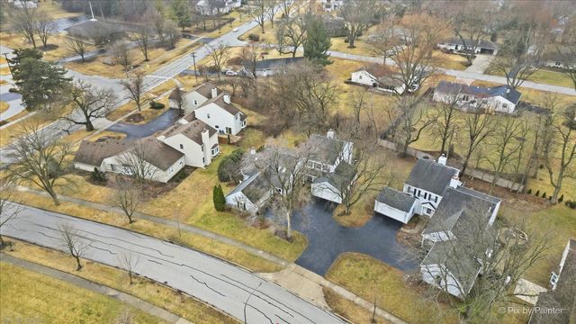 1095 Devonshire Avenue, Naperville, IL 60540