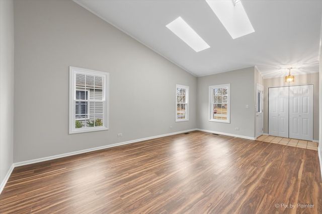 1095 Devonshire Avenue, Naperville, IL 60540