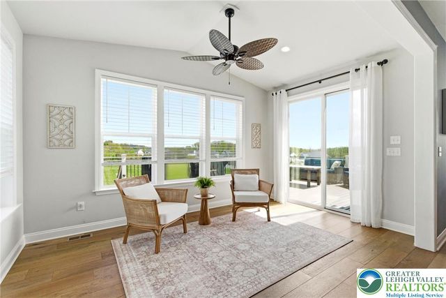 55 Alieh Court, Williams Twp, PA 18042