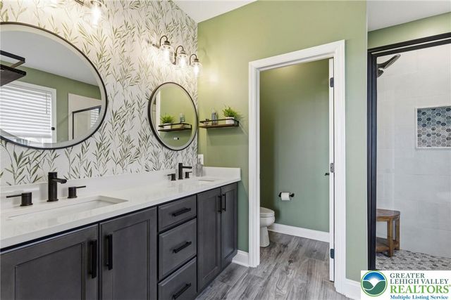 55 Alieh Court, Williams Twp, PA 18042