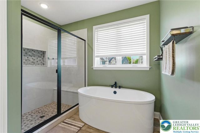 55 Alieh Court, Williams Twp, PA 18042