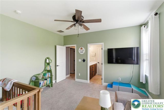 55 Alieh Court, Williams Twp, PA 18042