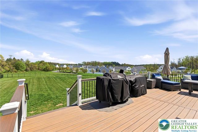 55 Alieh Court, Williams Twp, PA 18042