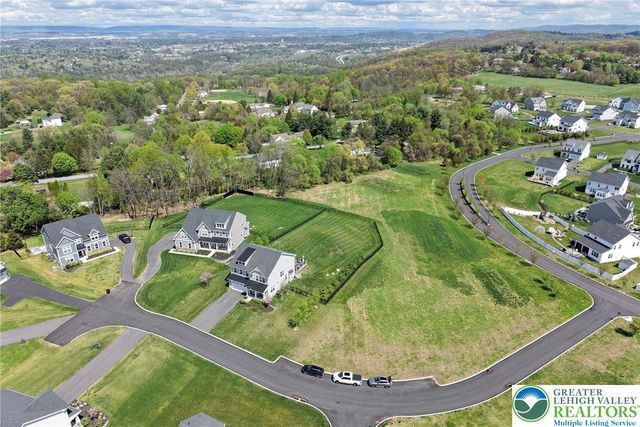 55 Alieh Court, Williams Twp, PA 18042