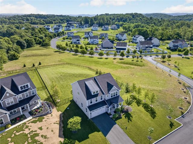 55 Alieh Court, Williams Twp, PA 18042