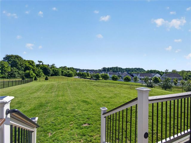 55 Alieh Court, Williams Twp, PA 18042