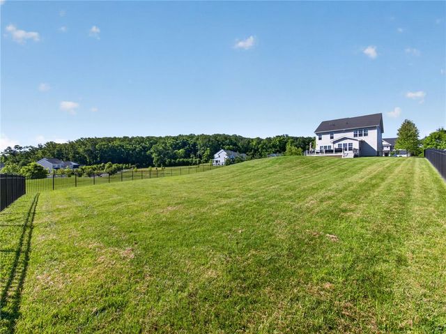 55 Alieh Court, Williams Twp, PA 18042