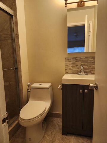 736 NW 47th Street, Deerfield Beach, FL 33064