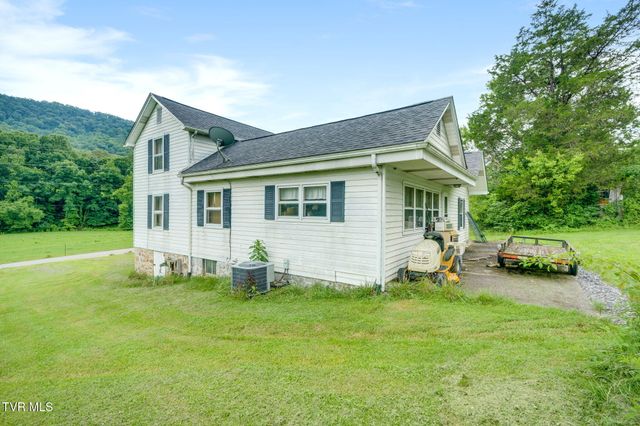 1508 Goshen Valley Road, Church Hill, TN 37642