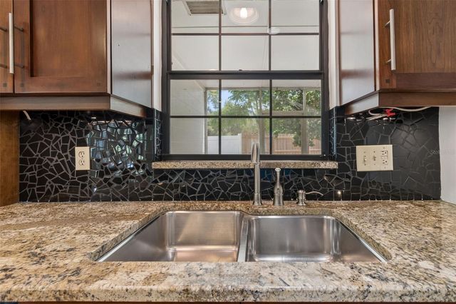 13338 LAKE GEORGE LANE, Tampa, FL 33618