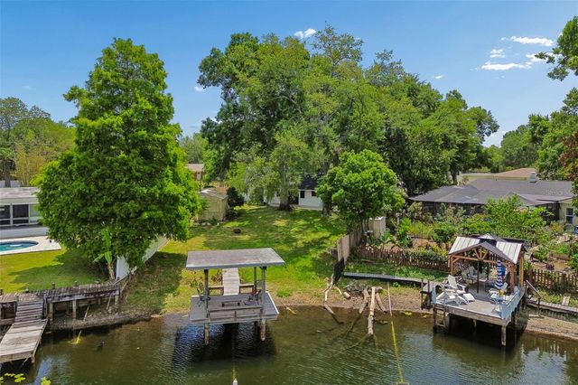 13338 LAKE GEORGE LANE, Tampa, FL 33618