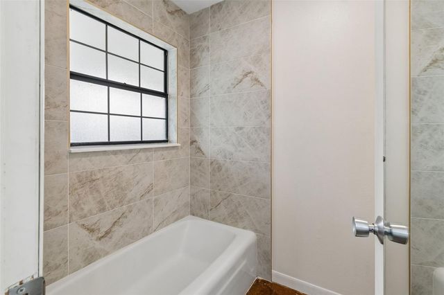 13338 LAKE GEORGE LANE, Tampa, FL 33618