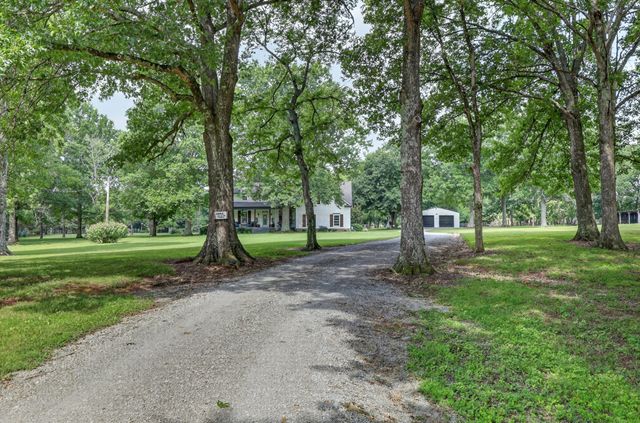 306 Quarry Rd, Mount Juliet, TN 37122