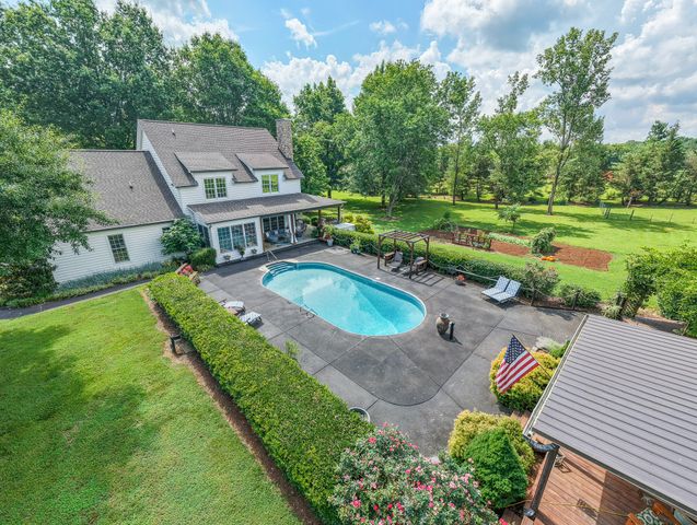 306 Quarry Rd, Mount Juliet, TN 37122