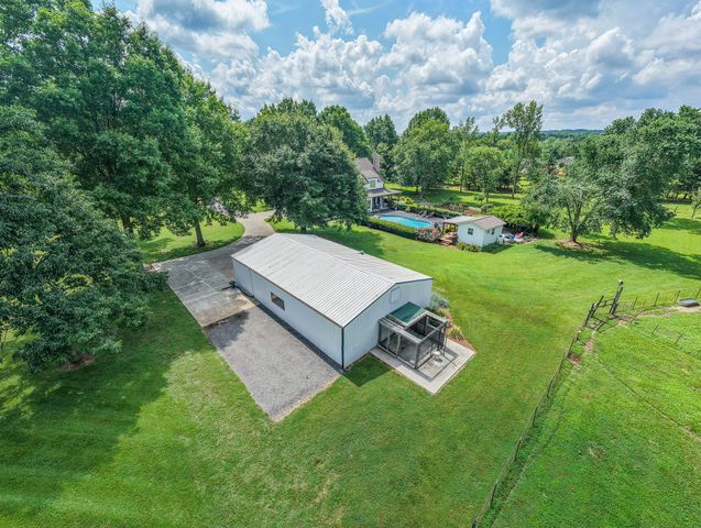 306 Quarry Rd, Mount Juliet, TN 37122