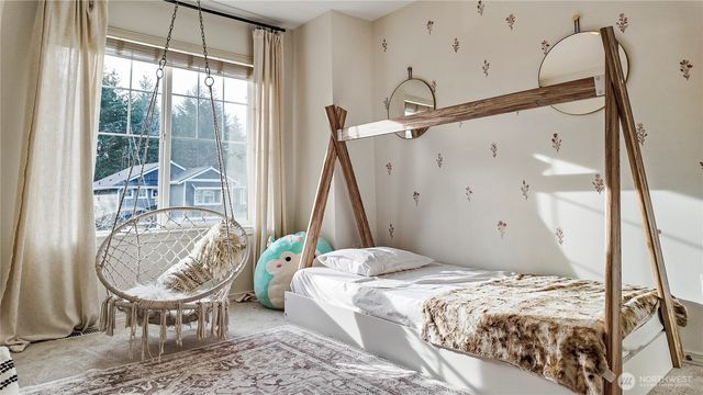 19123 205th Street E, Orting, WA 98360