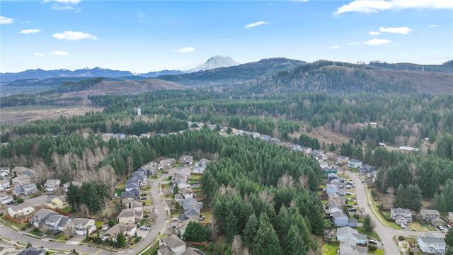 19123 205th Street E, Orting, WA 98360