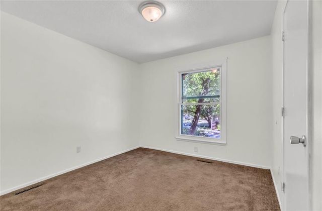 7413 Loma Vista Drive, Kansas City, MO 64138