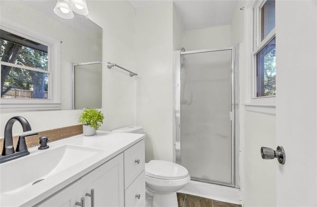 7413 Loma Vista Drive, Kansas City, MO 64138