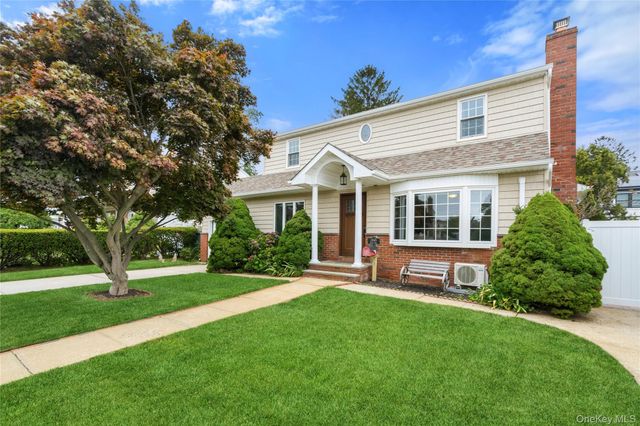 1865 Dover Road, Wantagh, NY 11793