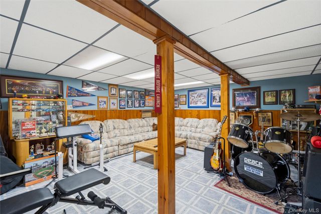 1865 Dover Road, Wantagh, NY 11793