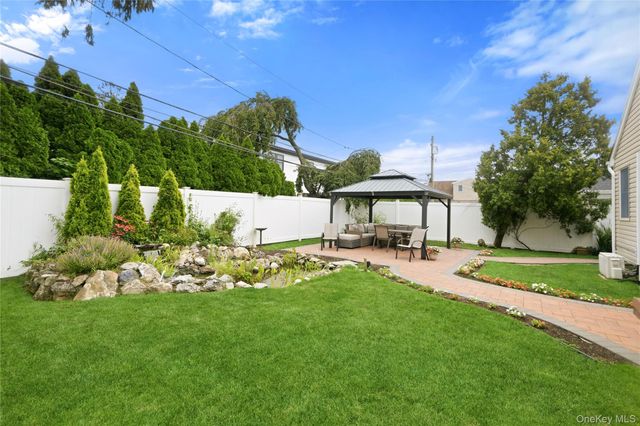 1865 Dover Road, Wantagh, NY 11793