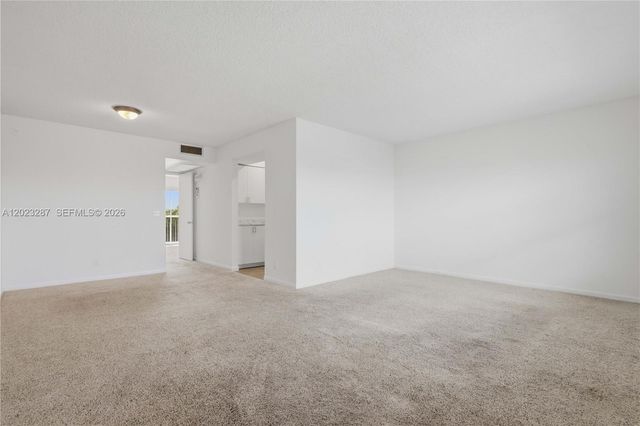 301 SW 135th Avenue 415C, Pembroke Pines, FL 33027