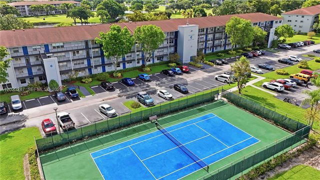 301 SW 135th Avenue 415C, Pembroke Pines, FL 33027