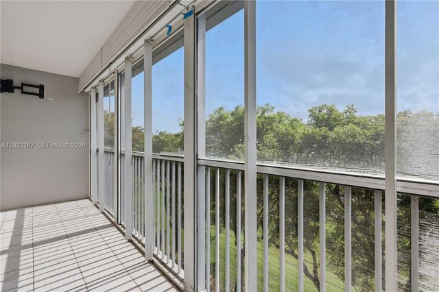 301 SW 135th Avenue 415C, Pembroke Pines, FL 33027