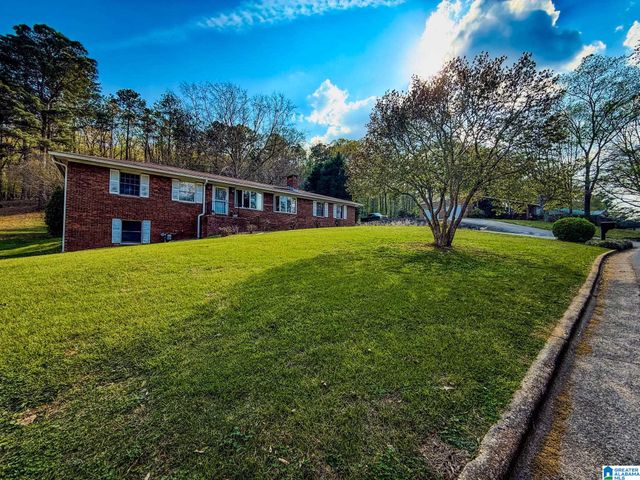 1409 FAIRMONT ROAD, Sylacauga, AL 35150