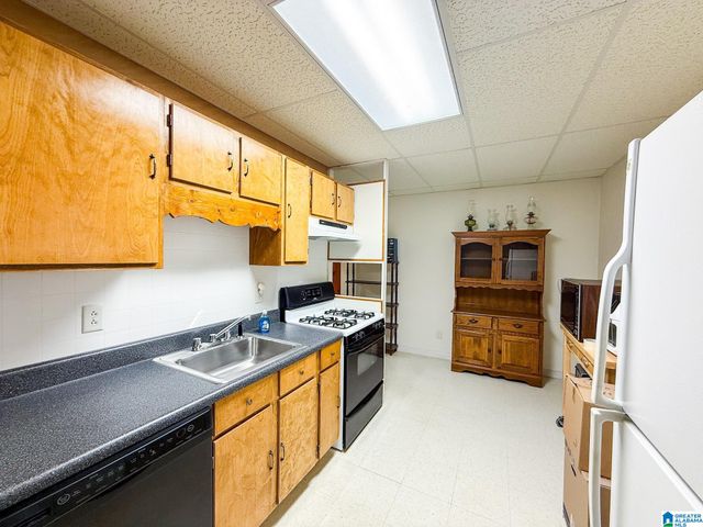 1409 FAIRMONT ROAD, Sylacauga, AL 35150