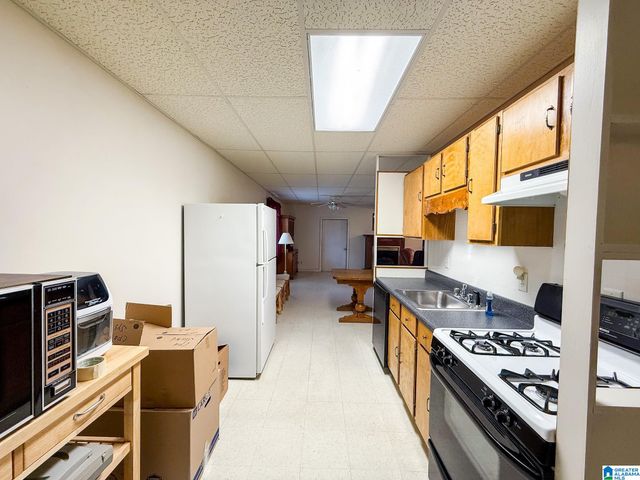 1409 FAIRMONT ROAD, Sylacauga, AL 35150