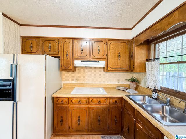 1409 FAIRMONT ROAD, Sylacauga, AL 35150