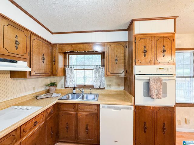 1409 FAIRMONT ROAD, Sylacauga, AL 35150