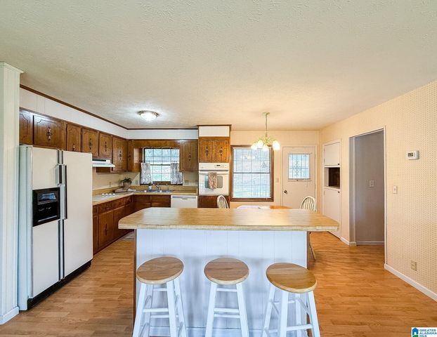 1409 FAIRMONT ROAD, Sylacauga, AL 35150