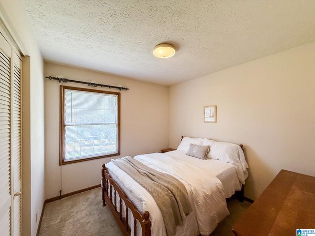 1409 FAIRMONT ROAD, Sylacauga, AL 35150