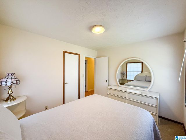 1409 FAIRMONT ROAD, Sylacauga, AL 35150