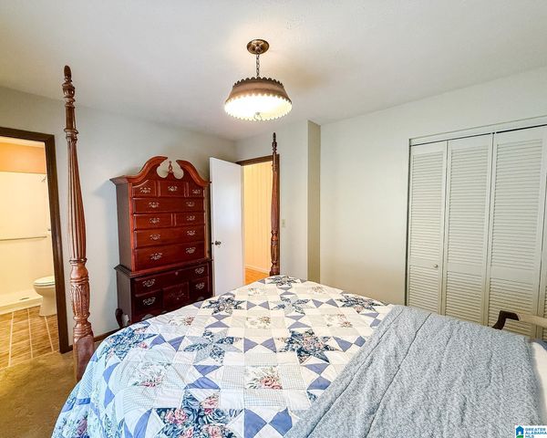 1409 FAIRMONT ROAD, Sylacauga, AL 35150