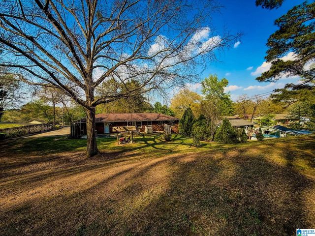 1409 FAIRMONT ROAD, Sylacauga, AL 35150