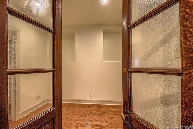 410 Kokomo, Alamo Heights, TX 78209