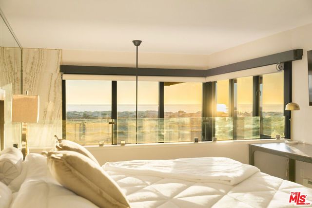 6 Voyage Street 101, Marina Del Rey, CA 90292