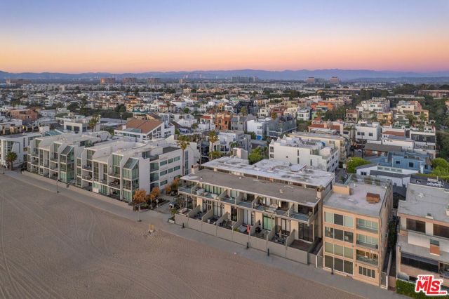 6 Voyage Street 101, Marina Del Rey, CA 90292